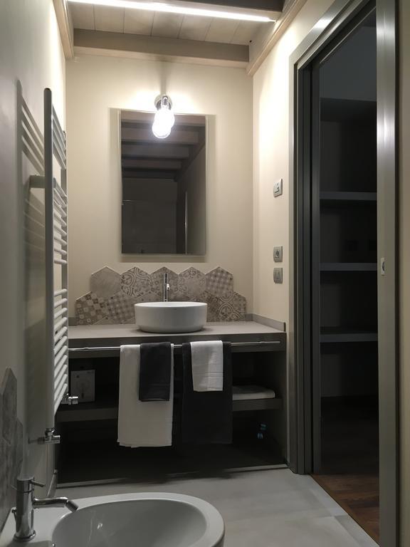 Energaia Apartment Toscolano Maderno Phòng bức ảnh