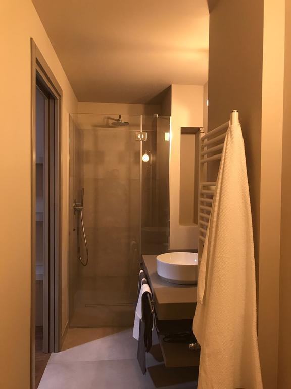 Energaia Apartment Toscolano Maderno Phòng bức ảnh